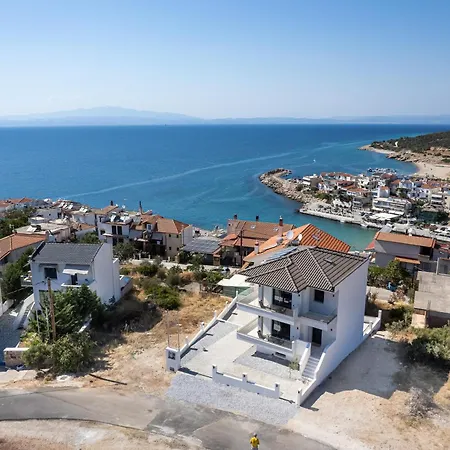 Emmeli's De Lux 1 Skála Marión